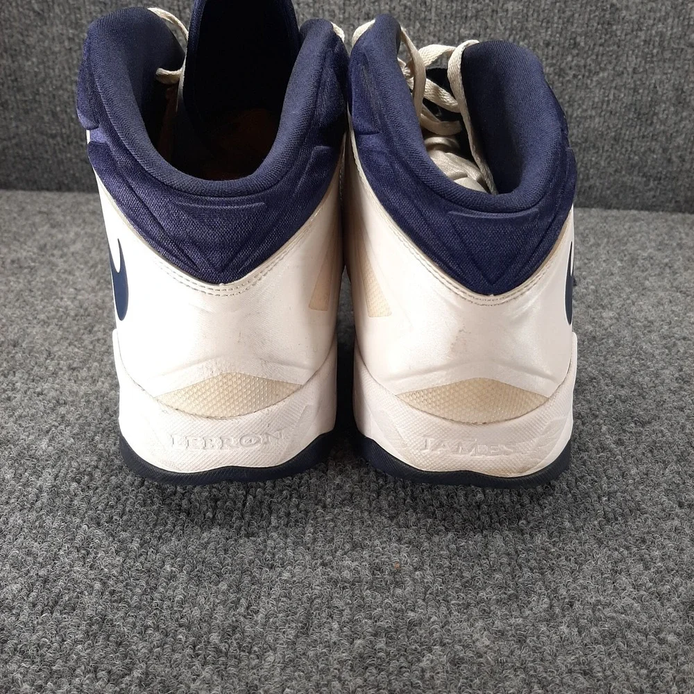 Nike LeBron James White Navy Blue Size 15 US Mens 599263-101